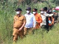 Atasi Karhutlah di Kecamatan Sungai Rotan, Pj. Bupati Minta Intensifkan Water Bombing