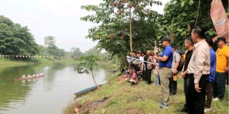 Semarakan HUT Muara Enim Ke-78, Pj. Bupati Lepas Lomba Bidar Mini Danau Cecuho