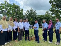 PT TeL Tanam 400 Pohon Penghijauan