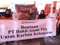 PTBA Gerak Cepat Bantu Korban Banjir di Muara Enim
