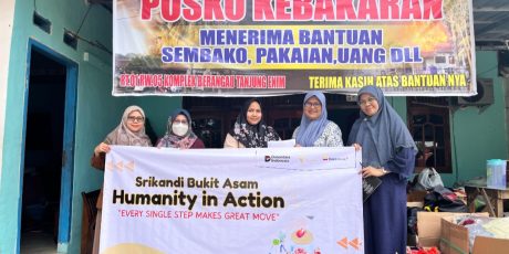 Srikandi Bukit Asam Salurkan Bantuan untuk Korban Kebakaran