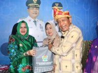 Kriya Muara Enim Laris di Wakatobi WAVE 2025, Batik Petule Diboyong Turis Prancis