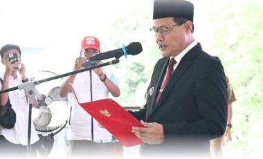Kepala Satpol PP dan Kepala Dinas PMD Muara Enim Resmi Dilantik