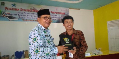 4 Perpustakaan Desa Terima Bantuan Komputer dari CCFI