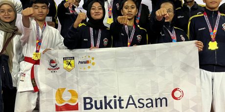 Tim Karate Binaan Bukit Asam Raih 13 Medali di Kejuaraan Internasional