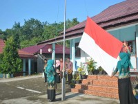 SMK Mutiara Tanjung Enim Gelar Upacara Hardiknas Dengan Khidmat
