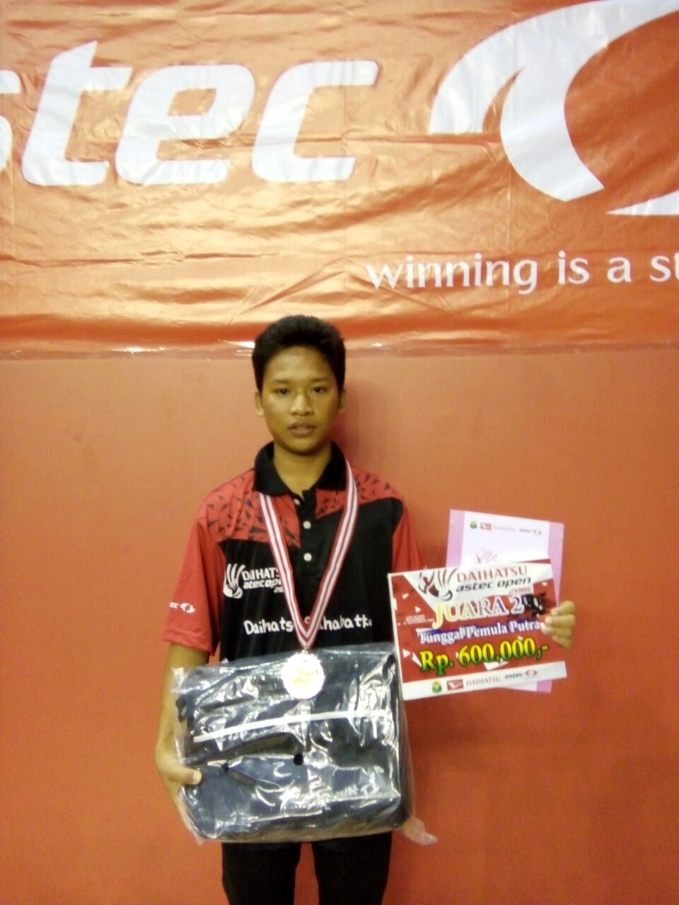 Atlet Bukutangkis Binaan Porsiba Juara 2, Dalam Turnamen Daihatsu Astec Open Palembang 2016