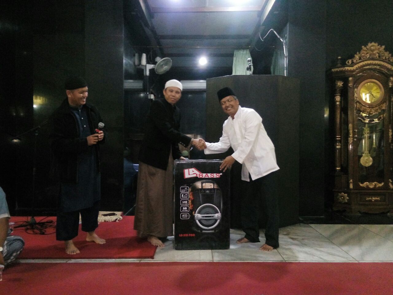 Tim Safari Ramadhan PTBA Sambangi Masjid Jami Bukit Asam