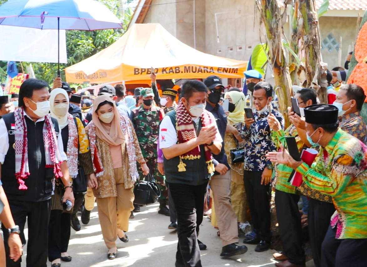 Hadiri Sedekah Dusun, Gubernur Sumsel Didampingi Pj Bupati Muara Enim Sosialisasikan Sumsel Mandiri Pangan