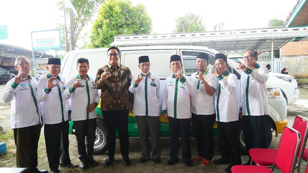 Bukit Asam Sumbangkan 1 Unit Mobil Operasional Kepada Baznas Kabupaten Lahat