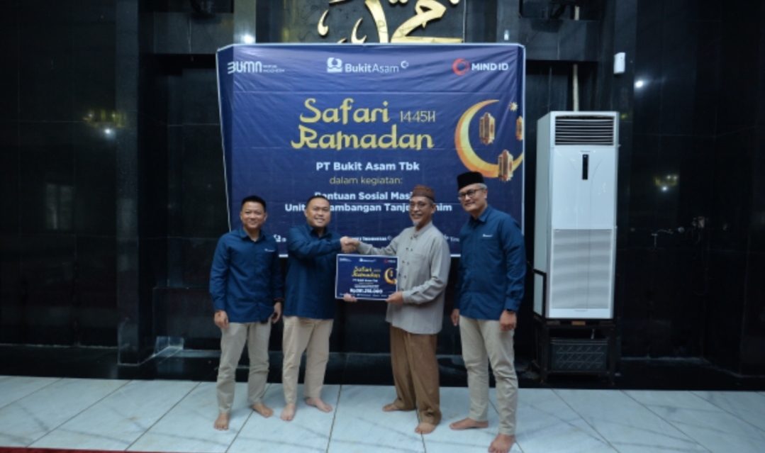 Berbagi Berkah Ramadan, Bukit Asam (PTBA) Salurkan Bantuan untuk 106 Masjid