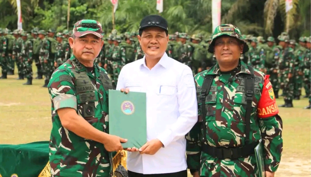 KSAD TNI AD Bersama Bupati Muara Enim Tutup TMMD Ke-126 di Tiga Desa
