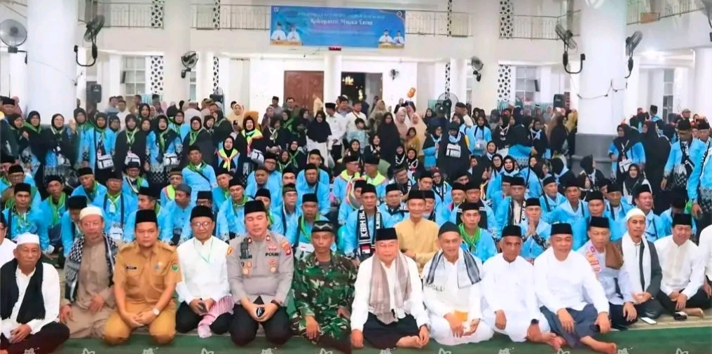 Tangis Bahagia Iringi Keberangkatan Jamaah Haji Tahun 1447 H Asal Muara Enim